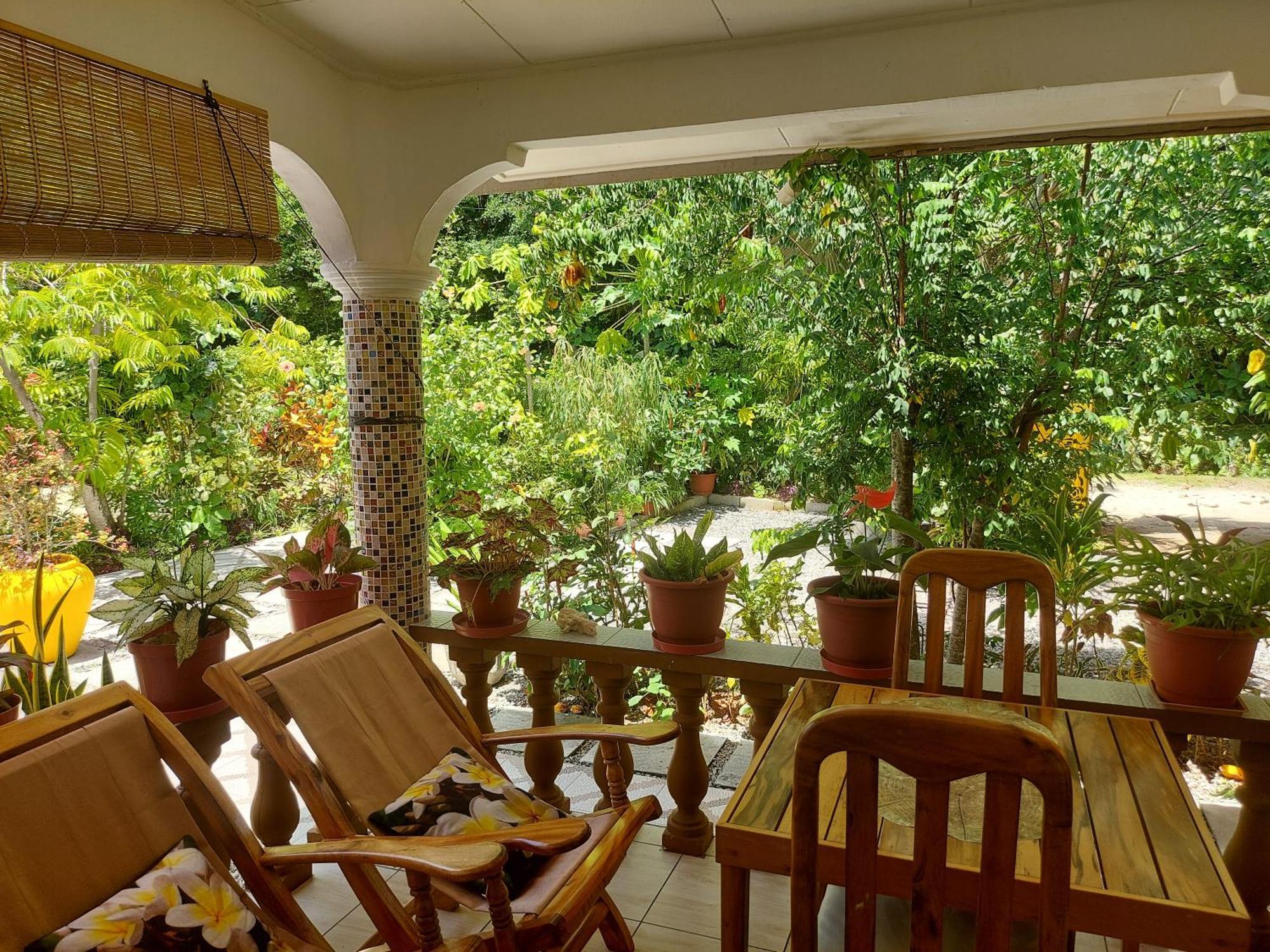 Chez Mera Self Catering La Digue Rum bild